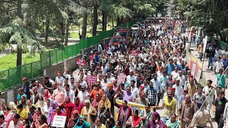 प्रतिनिधिमंडल ने Nadda से मुलाकात की, उनसे बिजली महादेव रोपवे परियोजना को रद्द करने का आग्रह किया प्रतिनिधिमंडल ने Nadda से मुलाकात की, उनसे बिजली महादेव रोपवे परियोजना को रद्द करने का आग्रह किया