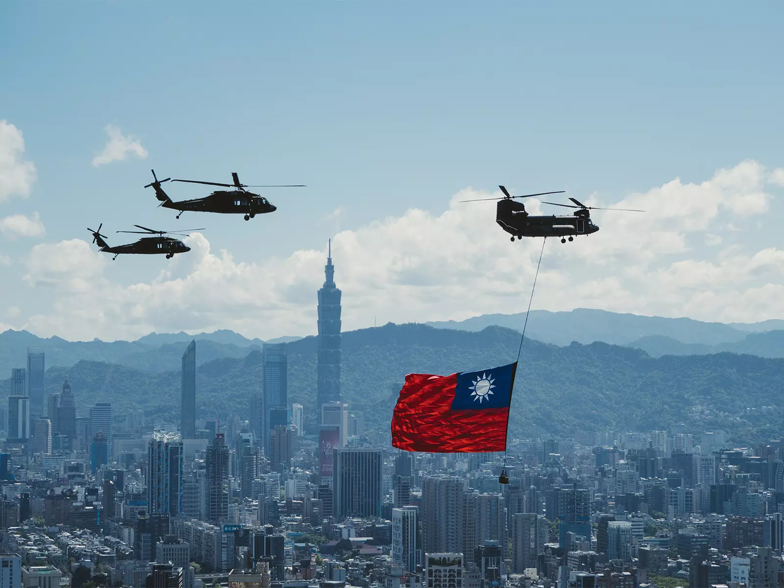 Taiwan ने अपने क्षेत्र के निकट दो चीनी सैन्य विमानों और जहाजों का पता लगाया Taiwan ने अपने क्षेत्र के निकट दो चीनी सैन्य विमानों और जहाजों का पता लगाया