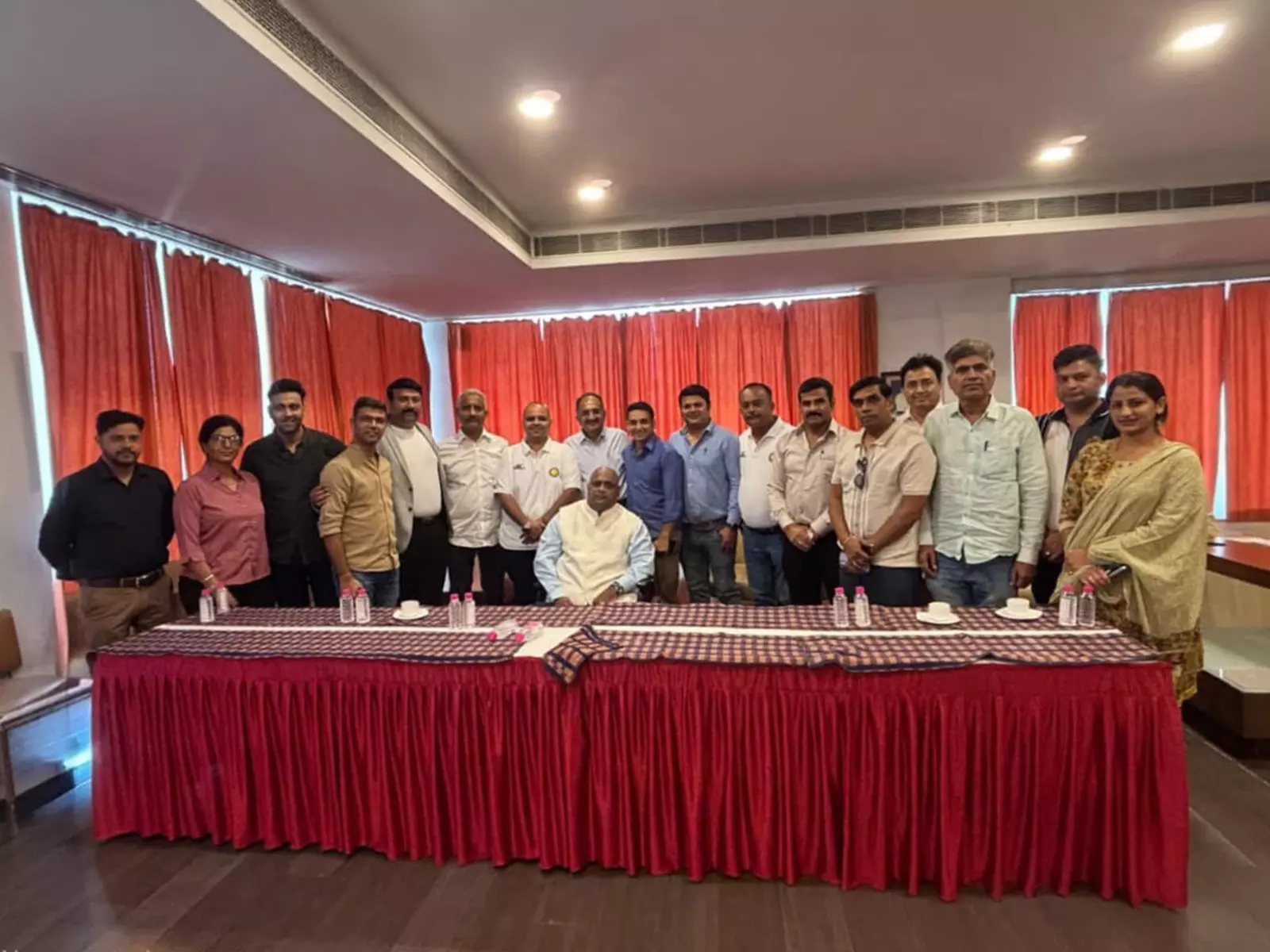 भारतीय पिकलबॉल में ऐतिहासिक एकता: AIPA और PFI एक राष्ट्र, एक खेल, एक एसोसिएशन के तहत एकजुट भारतीय पिकलबॉल में ऐतिहासिक एकता: AIPA और PFI एक राष्ट्र, एक खेल, एक एसोसिएशन के तहत एकजुट