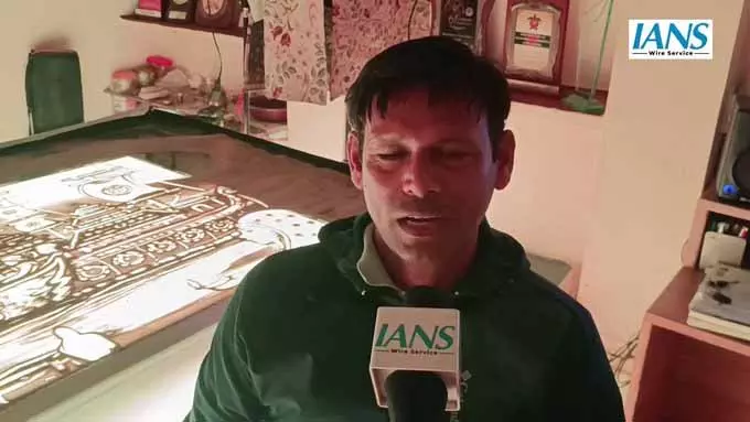 कलाकार मानस कुमार साहू ने दिखाई प्राचीन ओडिया नाविकों की गौरवगाथा कलाकार मानस कुमार साहू ने दिखाई प्राचीन ओडिया नाविकों की गौरवगाथा