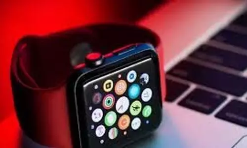 Apple Watch : ब्रेन हेमरेज से पहले दे दिया अलर्ट, बच गई युवक की जान