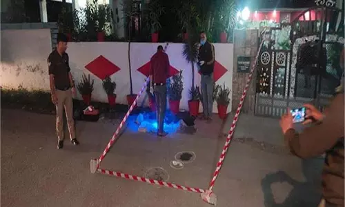 Dehradun: व्यक्ति की सरेराह गला घोंटकर हत्या, जांच में जुटी पुलिस