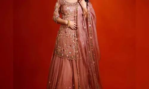 Fashion Tips: शादी या पार्टी में पहनें दिव्यांका त्रिपाठी जैसा लहंगा Fashion Tips: शादी या पार्टी में पहनें दिव्यांका त्रिपाठी जैसा लहंगा