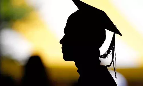 छात्र वीज़ा पर कनाडा की सख्ती से भारतीय आवेदकों पर बुरा असर