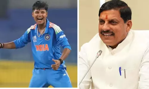 CM ने क्रिकेटर क्रांति गौड़ के लिए ₹1 करोड़ के नकद इनाम की घोषणा की CM ने क्रिकेटर क्रांति गौड़ के लिए ₹1 करोड़ के नकद इनाम की घोषणा की