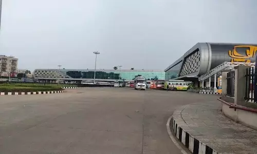 Bhubaneswar के बारामुंडा बस टर्मिनल पर एक आदमी ने मां-बेटी के साथ रेप करने की कोशिश की
