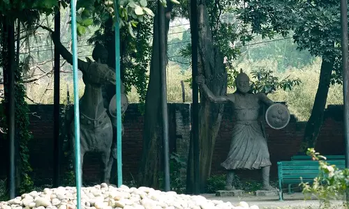 Haryana , महाराष्ट्र ने पानीपत के काला अंब में शौर्य स्मारक बनाने के लिए हाथ मिलाया Haryana , महाराष्ट्र ने पानीपत के काला अंब में शौर्य स्मारक बनाने के लिए हाथ मिलाया