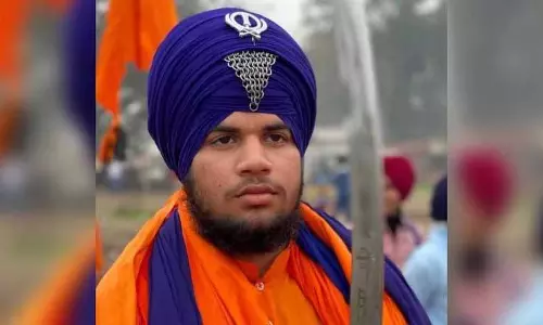 अमेरिका में तीन लोगों की जान लेने वाला भारतीय मूल का ट्रक चालक दुर्घटना के दौरान होश में था: Officials अमेरिका में तीन लोगों की जान लेने वाला भारतीय मूल का ट्रक चालक दुर्घटना के दौरान होश में था: Officials