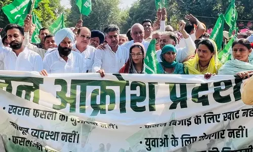 Haryana : सरकार किसानों की दुर्दशा की अनदेखी कर रही है डबवाली विधायक Haryana : सरकार किसानों की दुर्दशा की अनदेखी कर रही है डबवाली विधायक