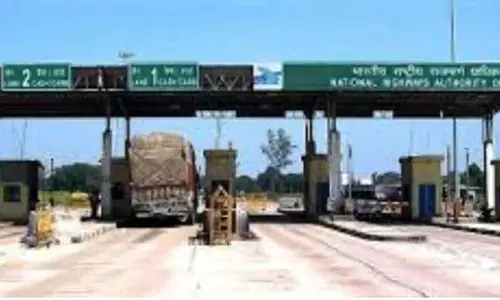 उत्तरी कश्मीर में टोल संचालन में सुरक्षा प्रोटोकॉल की कमी उत्तरी कश्मीर में टोल संचालन में सुरक्षा प्रोटोकॉल की कमी