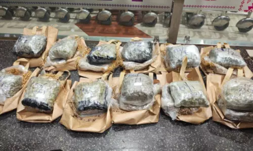 Guwahati हवाई अड्डे पर बड़ी कार्रवाई: 6.46 करोड़ की चरस बरामद