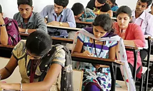JNTU-हैदराबाद ने कहा कि बीफार्मा परीक्षाएं निर्धारित समय पर होंगी