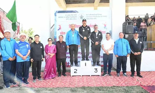 Himachal: नौणी विश्वविद्यालय में खेलकूद और सांस्कृतिक कार्यक्रम शुरू Himachal: नौणी विश्वविद्यालय में खेलकूद और सांस्कृतिक कार्यक्रम शुरू