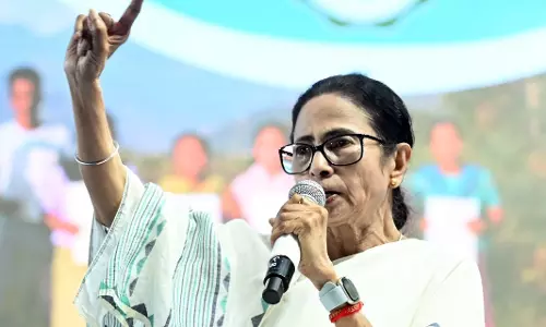Bengal SIR: तृणमूल, भाजपा ने संशोधन अभ्यास के पहले चरण के पहले दिन रैलियां कीं Bengal SIR: तृणमूल, भाजपा ने संशोधन अभ्यास के पहले चरण के पहले दिन रैलियां कीं