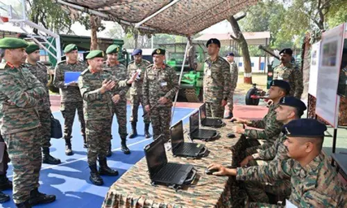 सेना प्रमुख ने खड़गा कोर का दौरा किया, ड्रोन और युद्ध तैयारियों की समीक्षा की