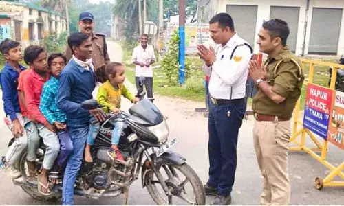 UP: बाइक पर 6 बच्चे बैठाने पर ₹7,000 का जुर्माना