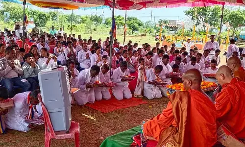 बौद्ध धर्म समानता का उपदेश देता है: Anand Bhanteji बौद्ध धर्म समानता का उपदेश देता है: Anand Bhanteji