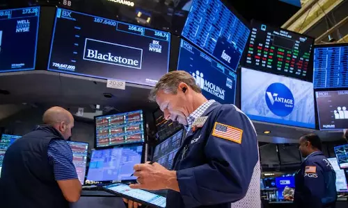 फेड की ब्याज दरों में कटौती की संभावना पर अनिश्चितता बरकरार रहने से Wall Street वायदा में 1.3% तक की गिरावट फेड की ब्याज दरों में कटौती की संभावना पर अनिश्चितता बरकरार रहने से Wall Street वायदा में 1.3% तक की गिरावट