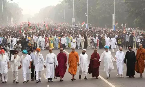 बंगाल की मुख्यमंत्री ने SIR के खिलाफ विरोध प्रदर्शन किया