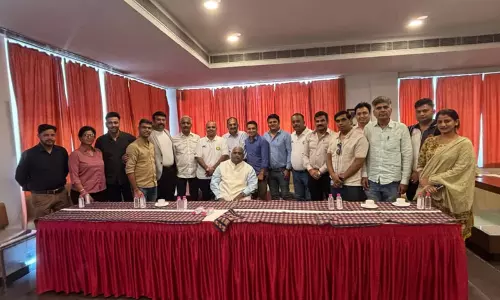भारतीय पिकलबॉल में ऐतिहासिक एकता: AIPA और PFI एक राष्ट्र, एक खेल, एक एसोसिएशन के तहत एकजुट भारतीय पिकलबॉल में ऐतिहासिक एकता: AIPA और PFI एक राष्ट्र, एक खेल, एक एसोसिएशन के तहत एकजुट