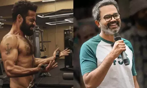 Jr NTR का नया ट्रांसफॉर्मेशन: ‘ड्रैगन’ के लिए 60 किलोग्राम तक वजन घटाया Jr NTR का नया ट्रांसफॉर्मेशन: ‘ड्रैगन’ के लिए 60 किलोग्राम तक वजन घटाया