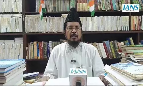 हिमंत बिस्वा शर्मा के बयान पर मौलाना शाहबुद्दीन रज़वी का पलटवार हिमंत बिस्वा शर्मा के बयान पर मौलाना शाहबुद्दीन रज़वी का पलटवार