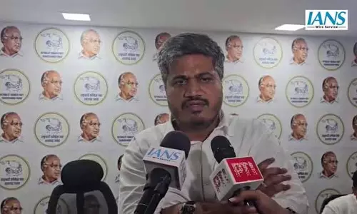 मुंबई में रोहित पवार का पलटवार मुंबई में रोहित पवार का पलटवार