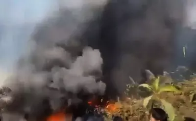बड़ा विमान हादसा, इंटरनेशनल एयरपोर्ट पर उड़ान भरते ही कार्गो प्लेन हुआ क्रैश; 4 की मौत और 11 घायल बड़ा विमान हादसा, इंटरनेशनल एयरपोर्ट पर उड़ान भरते ही कार्गो प्लेन हुआ क्रैश; 4 की मौत और 11 घायल