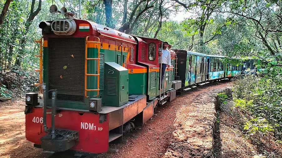 Maharashtra : मानसून के ब्रेक के बाद, माथेरान टॉय ट्रेन कल से फिर से शुरू होगी Maharashtra : मानसून के ब्रेक के बाद, माथेरान टॉय ट्रेन कल से फिर से शुरू होगी