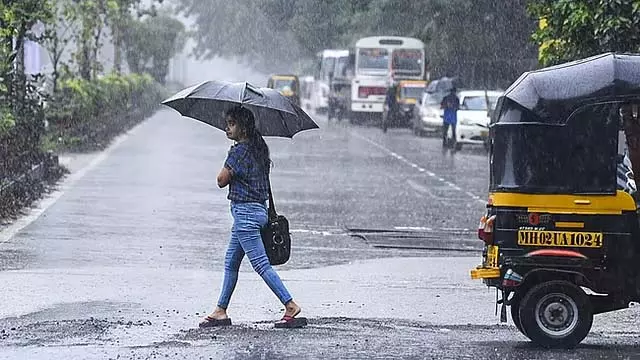 Tamil Nadu : आज तंजावुर समेत 14 जिलों में भारी बारिश होगी Tamil Nadu : आज तंजावुर समेत 14 जिलों में भारी बारिश होगी