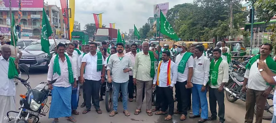 भूमि अधिग्रहण का विरोध; संघर्ष के समर्थन में बाइक रैली भूमि अधिग्रहण का विरोध; संघर्ष के समर्थन में बाइक रैली