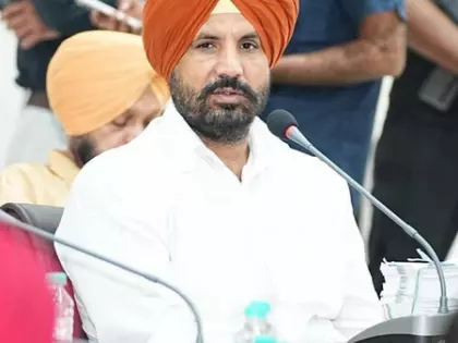 पंजाब: बूटा सिंह के खिलाफ विवादित टिप्पणी करने पर कांग्रेस प्रमुख पर FIR पंजाब: बूटा सिंह के खिलाफ विवादित टिप्पणी करने पर कांग्रेस प्रमुख पर FIR