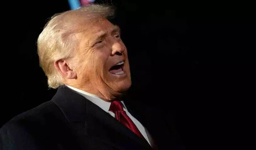 Trump ने चुनाव परिणामों के लिए मतपत्र से अनुपस्थिति को जिम्मेदार ठहराया Trump ने चुनाव परिणामों के लिए मतपत्र से अनुपस्थिति को जिम्मेदार ठहराया