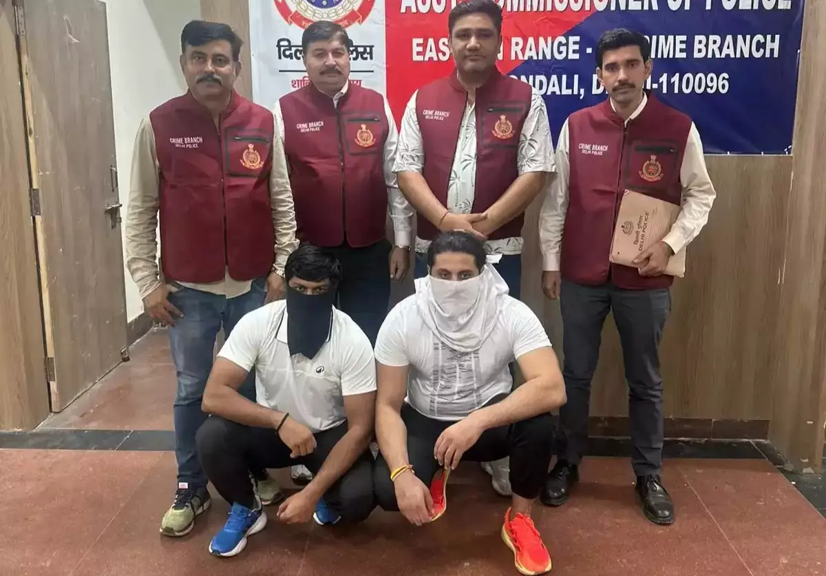 New Delhi: हत्या के दो वांछित आरोपी पुलिस की गिरफ्त में New Delhi: हत्या के दो वांछित आरोपी पुलिस की गिरफ्त में