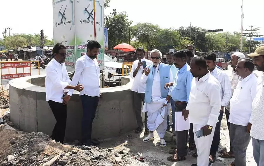 नेताजी और शास्त्री सर्कल के विकास के लिए ₹14.90 लाख: MLA Channareddy नेताजी और शास्त्री सर्कल के विकास के लिए ₹14.90 लाख: MLA Channareddy