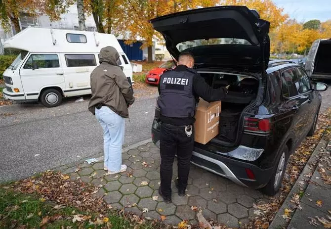 Germany ने मुस्लिम इंटरएक्टिव ग्रुप पर बैन लगाया, दो अन्य संगठनों पर छापे Germany ने मुस्लिम इंटरएक्टिव ग्रुप पर बैन लगाया, दो अन्य संगठनों पर छापे