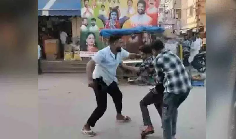 Jagadgirigutta में युवक पर उपद्रवी तत्वों का हमला Jagadgirigutta में युवक पर उपद्रवी तत्वों का हमला