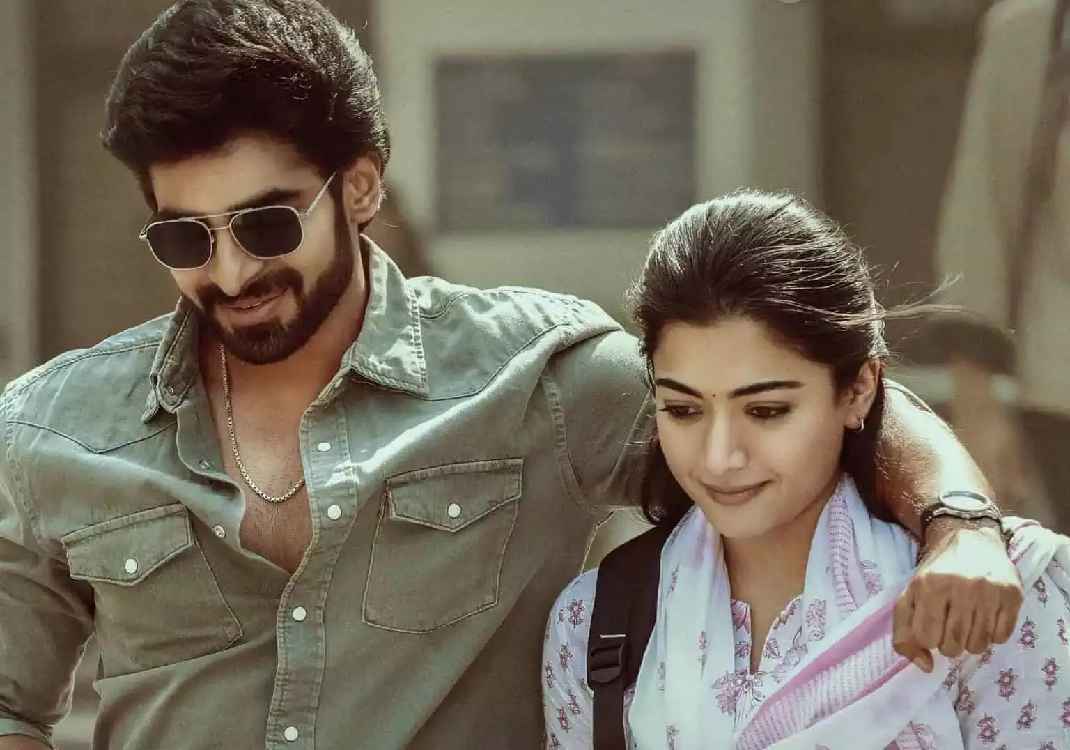 Rashmika Mandanna की द गर्लफ्रेंड रिलीज़ से पहले चर्चा में, हैदराबाद में मीडिया इवेंट Rashmika Mandanna की द गर्लफ्रेंड रिलीज़ से पहले चर्चा में, हैदराबाद में मीडिया इवेंट
