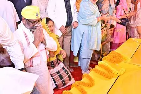 गुरु नानक देव जी का 556वां प्रकाशोत्सव झारखंड में धूमधाम से मनाया गया गुरु नानक देव जी का 556वां प्रकाशोत्सव झारखंड में धूमधाम से मनाया गया