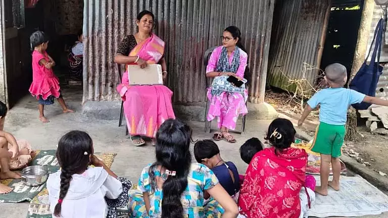 पर्याप्त फॉर्म प्राप्त नहीं हुए, बीएलओ ICDS केंद्रों पर कक्षाओं में व्यस्त पर्याप्त फॉर्म प्राप्त नहीं हुए, बीएलओ ICDS केंद्रों पर कक्षाओं में व्यस्त
