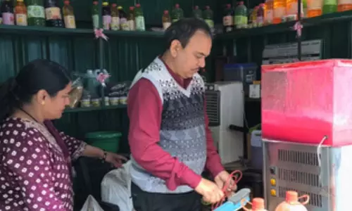 चमोली में ग्रामीण आजीविका मिशन से महिलाएं बन रहीं सशक्त चमोली में ग्रामीण आजीविका मिशन से महिलाएं बन रहीं सशक्त