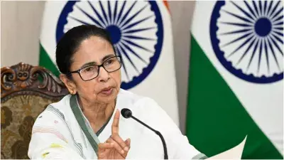 Kolkata: देबजीत सरकार ने SIR मुद्दे पर तृणमूल को घेरा Kolkata: देबजीत सरकार ने SIR मुद्दे पर तृणमूल को घेरा