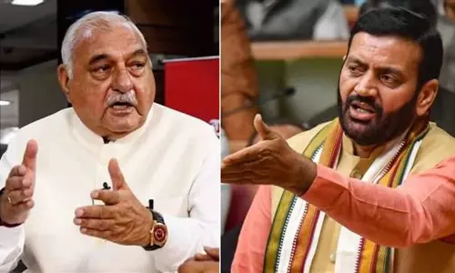 Chandigarh: किसान और कानून व्यवस्था पर कांग्रेस करेगी सरकार को घेरने की तैयारी Chandigarh: किसान और कानून व्यवस्था पर कांग्रेस करेगी सरकार को घेरने की तैयारी