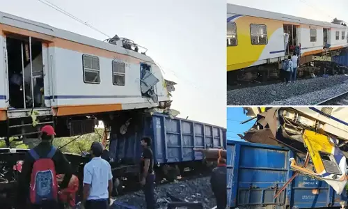 मुर्दा घर में अपनों को ढूंढ रहे परिजन, बिलासपुर रेल हादसे में कई लापता मुर्दा घर में अपनों को ढूंढ रहे परिजन, बिलासपुर रेल हादसे में कई लापता
