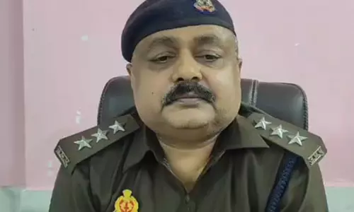 खेत में युवती की गला रेतकर हत्या, पुलिस कर रही आरोपी प्रेमी की तलाश