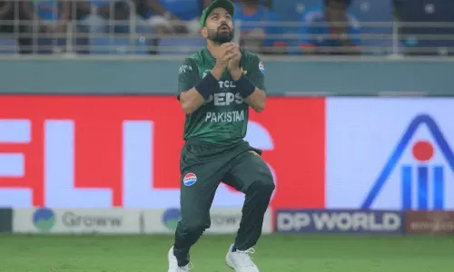 ICC ने एशिया कप में दुर्व्यवहार के लिए हारिस राउफ पर दो मैचों का प्रतिबंध लगाया ICC ने एशिया कप में दुर्व्यवहार के लिए हारिस राउफ पर दो मैचों का प्रतिबंध लगाया