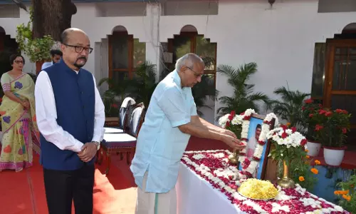 उप राष्ट्रपति, राज्यपाल और मुख्यमंत्री ने भारत रत्न डॉ. भूपेन हजारिका की पुण्यतिथि पर किया नमन