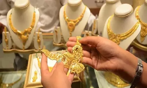 Mumbai: ग्राहकों को मिली राहत, सर्राफा बाजार में सोने के दाम घटे