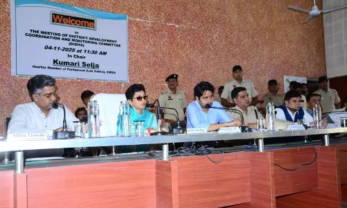 Haryana :  सांसद शैलजा ने विकास कार्यों में देरी पर अधिकारियों को चेताया