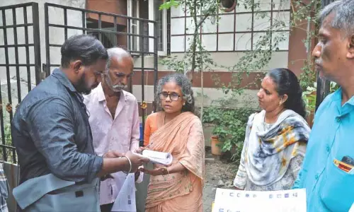बारिश और सामग्री की देरी से शहर के कुछ हिस्सों में SIR अभियान में देरी